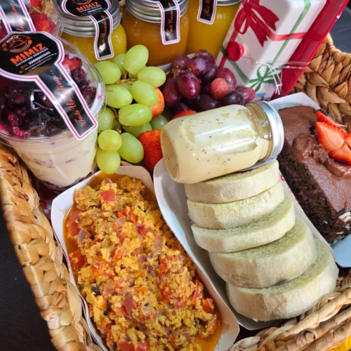 Luxury Brunch Hamper (Fit Fam)