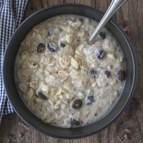 Creamy Cinnamon Raisin Oatmeal